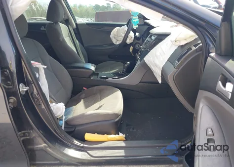 2013 Hyundai Sonata Gls z USA, uszkodzony, nr VIN 5NPEB4AC5DH664903